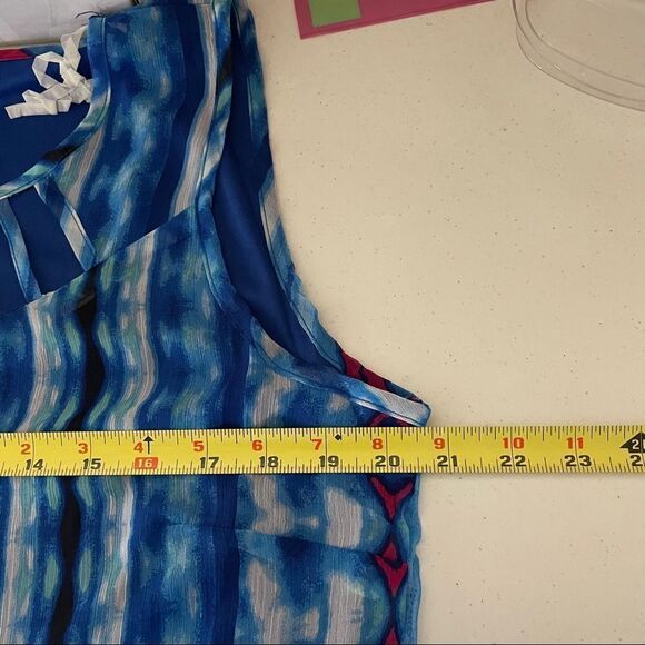 Halo midi dress  - Picture 7 of 8